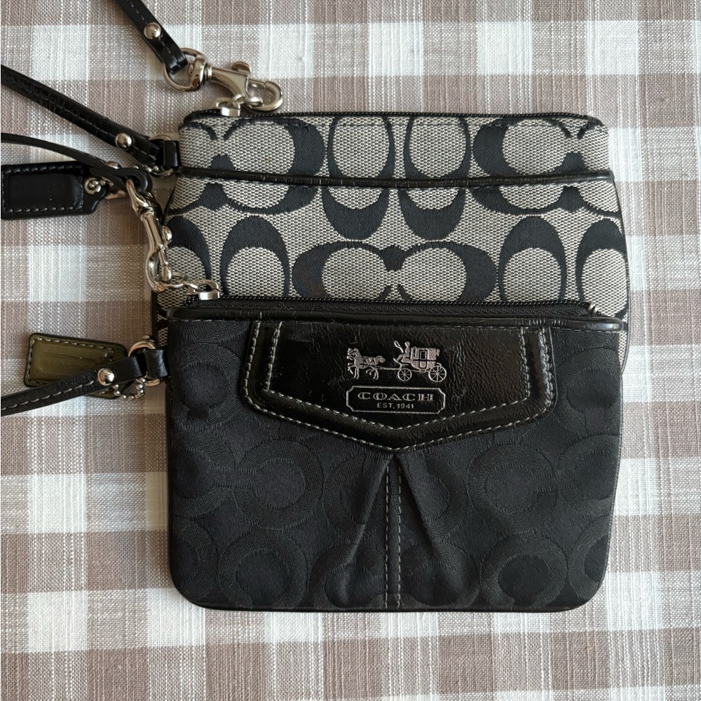 Coach Black and Cream Signature Wristlet Duo
